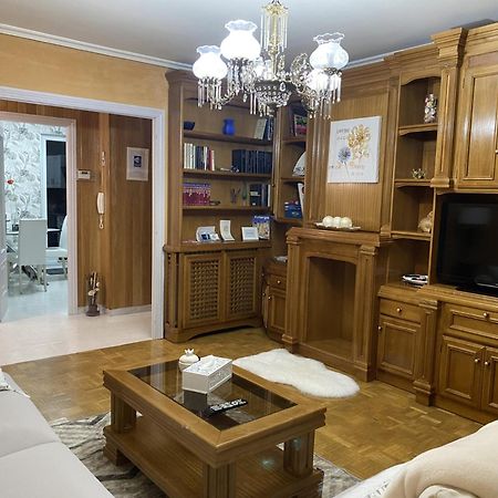 Army Deluxe Apartment Асторга Екстериор снимка