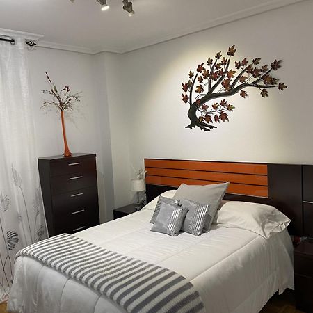 Army Deluxe Apartment Асторга Екстериор снимка