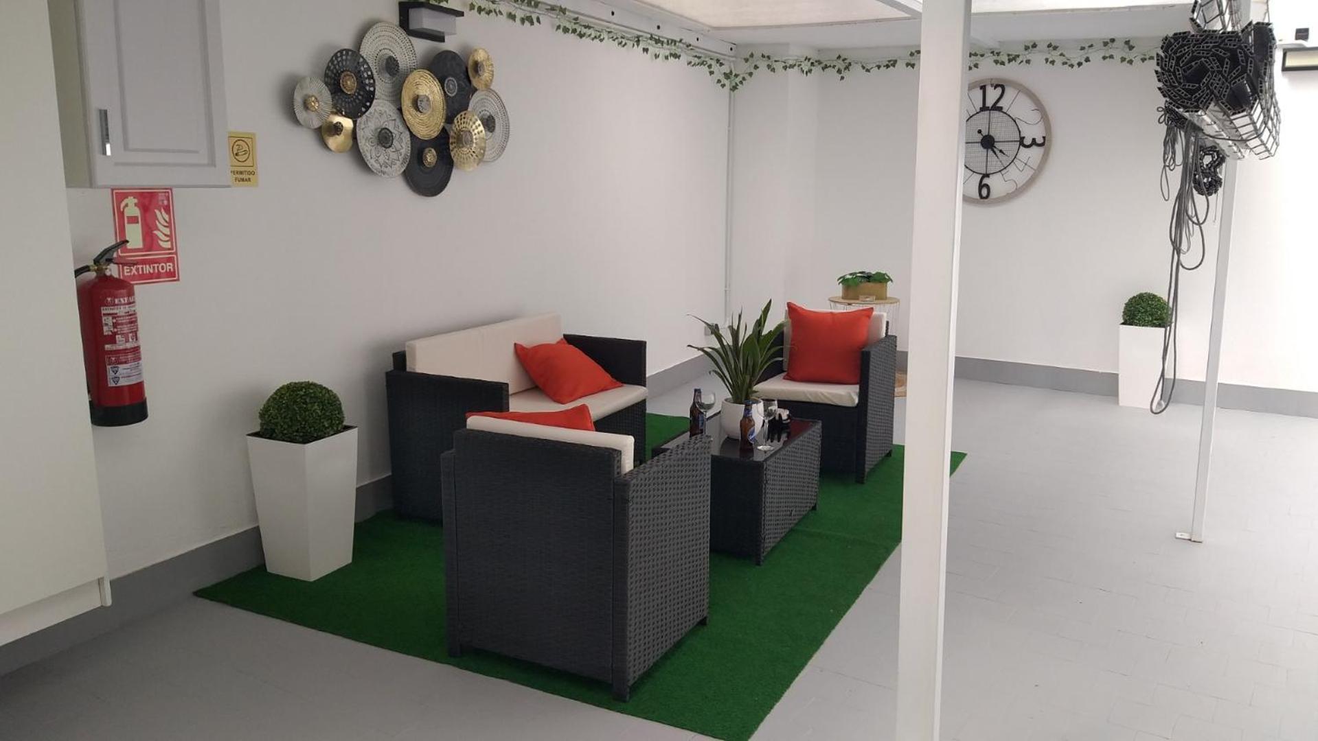 Army Deluxe Apartment Асторга Екстериор снимка