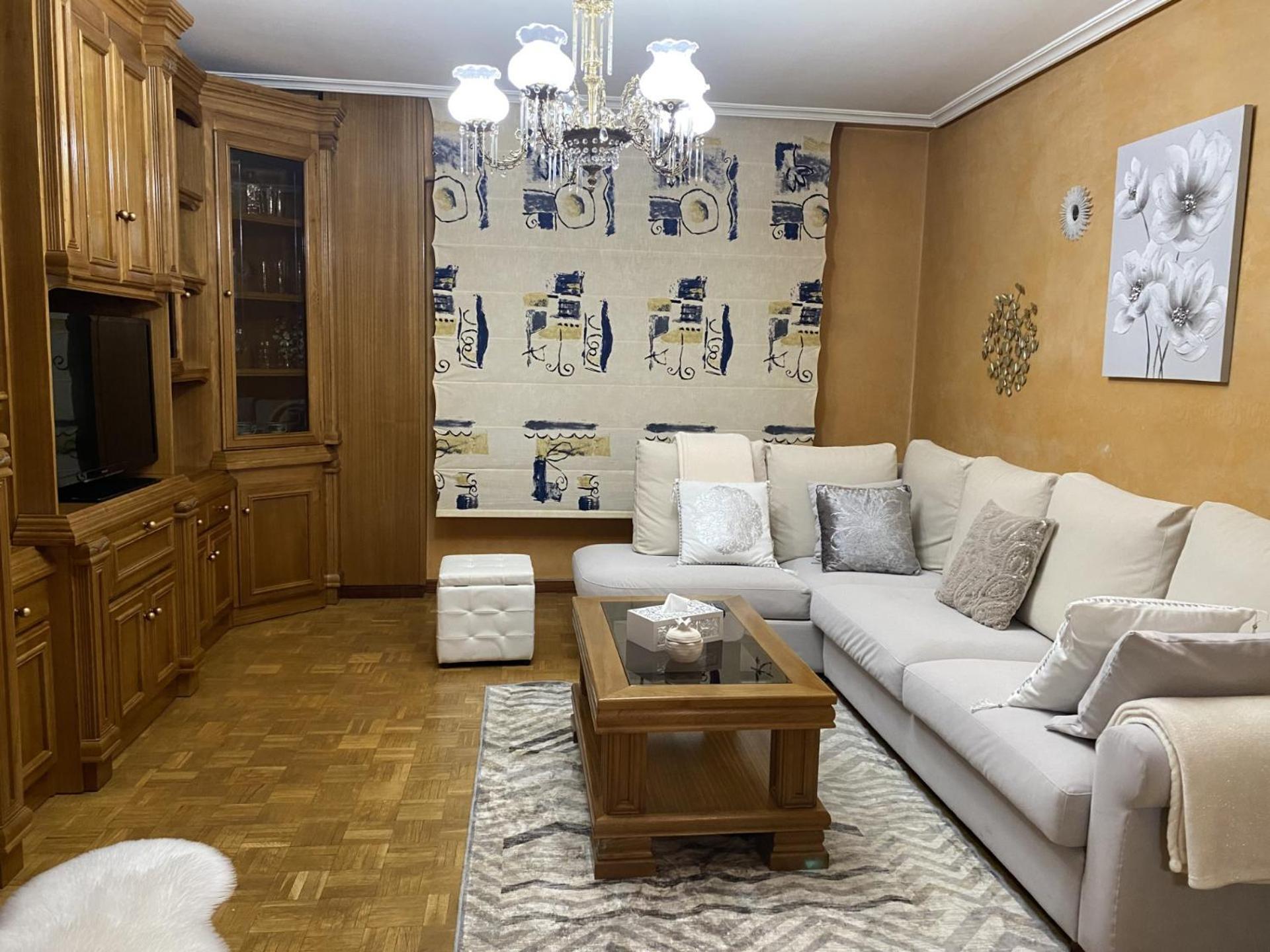Army Deluxe Apartment Асторга Екстериор снимка